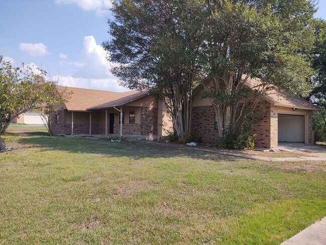 Building Photo - 455 Ridge Dr Rental