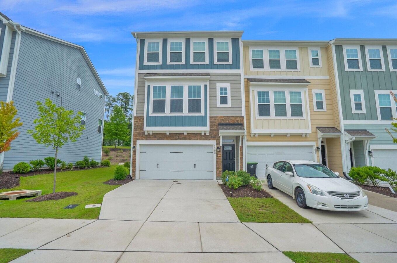 Photo - 1202 Commack Dr