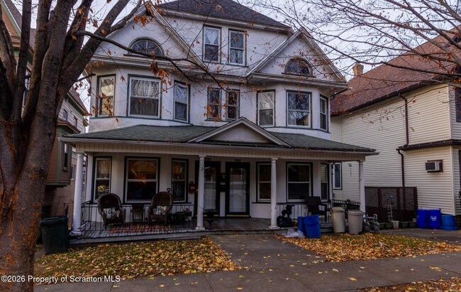 Building Photo - 921-923 Clay Ave