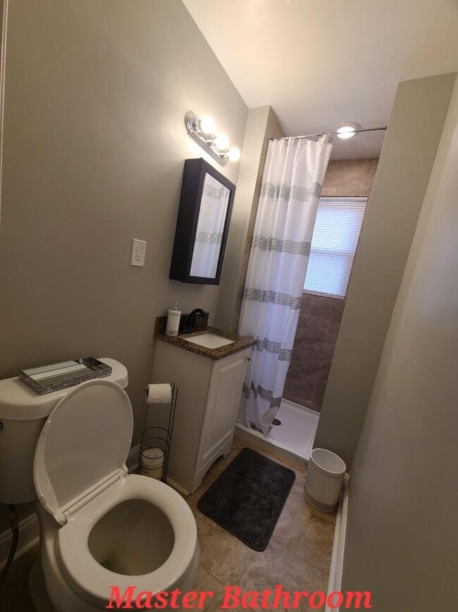 Photo - 3100 Graymont Dr