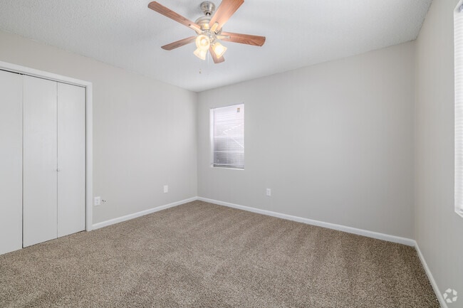 2BR, 1BA - 888SF - Bedroom
