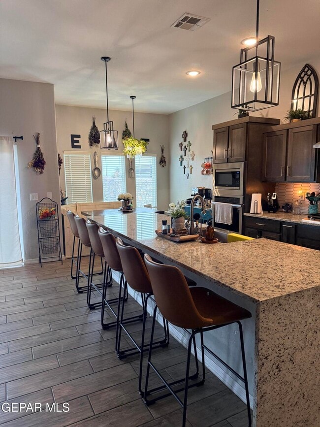 Photo - 548 La Entrada Cir