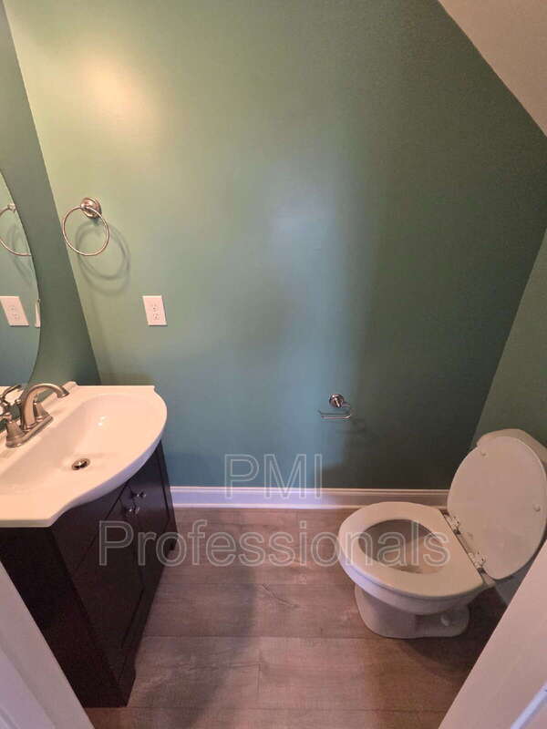 Photo - 1403 Rebecca Johns Dr