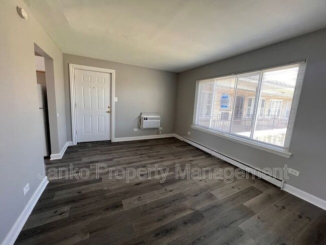 Photo - 2113 W 119th St Unit 6
