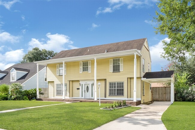 4390 Harvest Ln