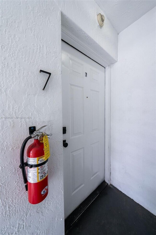 Photo - 3417 NW 22nd Ave Unit 7