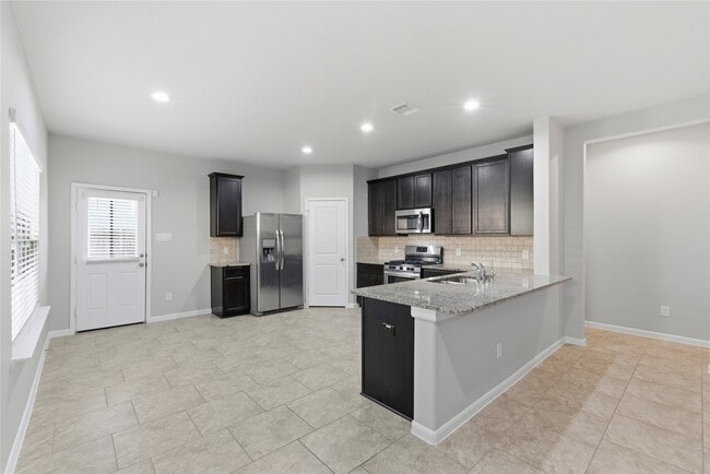 Building Photo - 1611 N City Oaks Ln