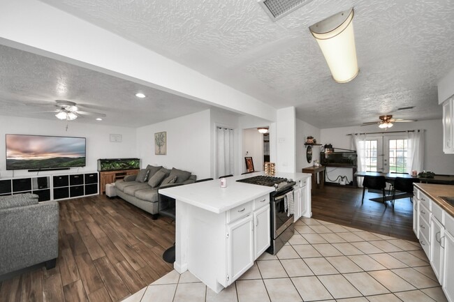 Photo - 7414 Battlewood Dr