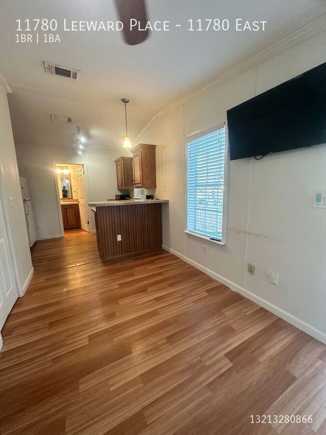 Photo - 11780 Leeward Pl Unidad 11780 East