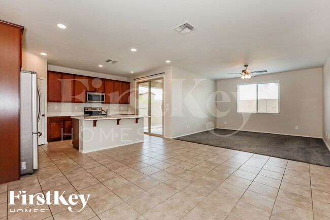 Photo - 7936 E Butte St