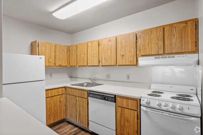 2 BR, 2 BA - 869SF - Rose - Rosehaven Manor