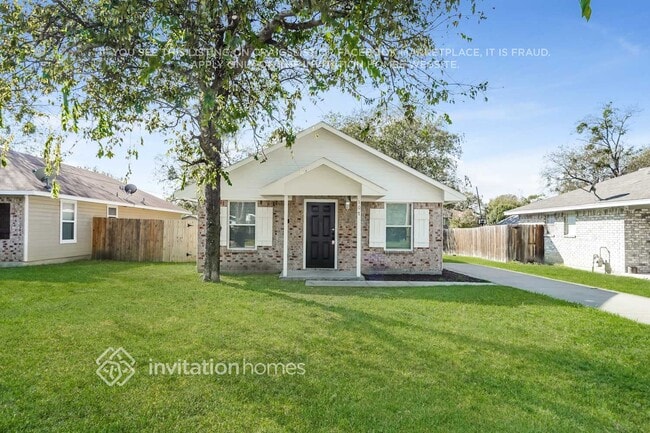 Building Photo - 107 Cook St