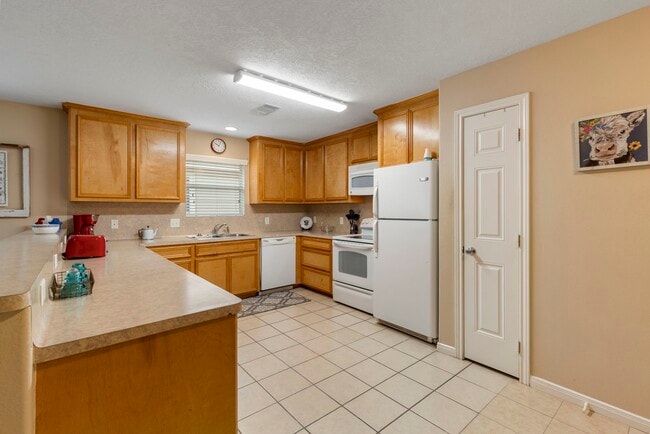 Photo - 620 Foster St