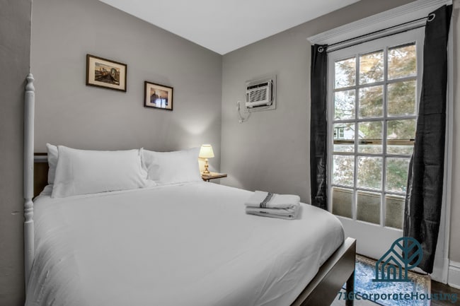 Photo - 309 Bird Ave Unidad 2