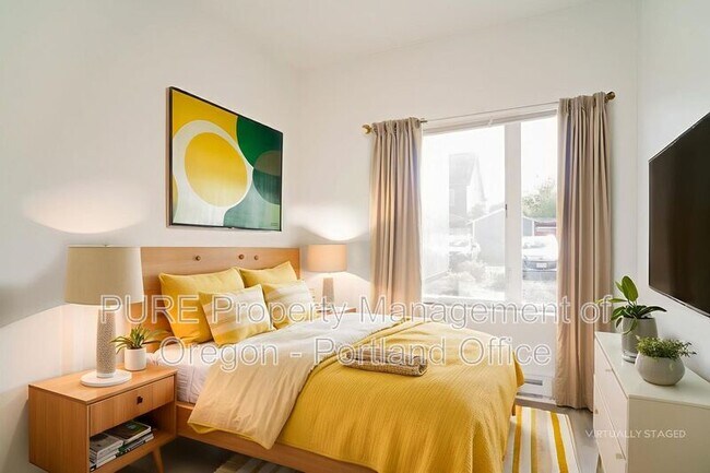 Photo - 5878 N Harvard St