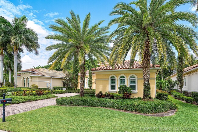 12121 Sunnydale Dr