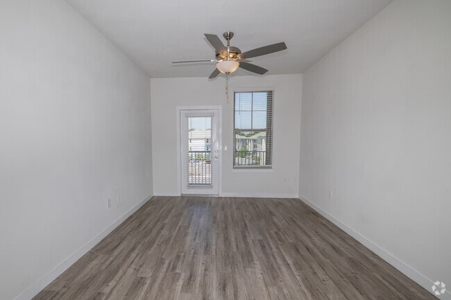 1BR, 1BA - 721SF-Living Room - Sydney Trace Apartments