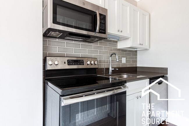 Photo - 817 W Lakeside Pl Unit 711