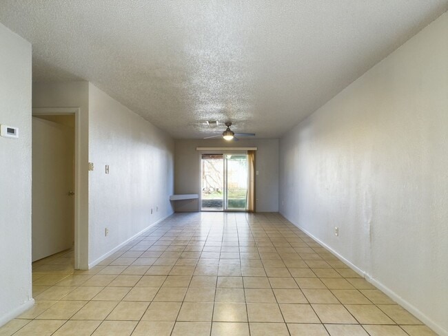 Photo - 901 Mayfield Dr Unit 909 Mayfield Drive  B