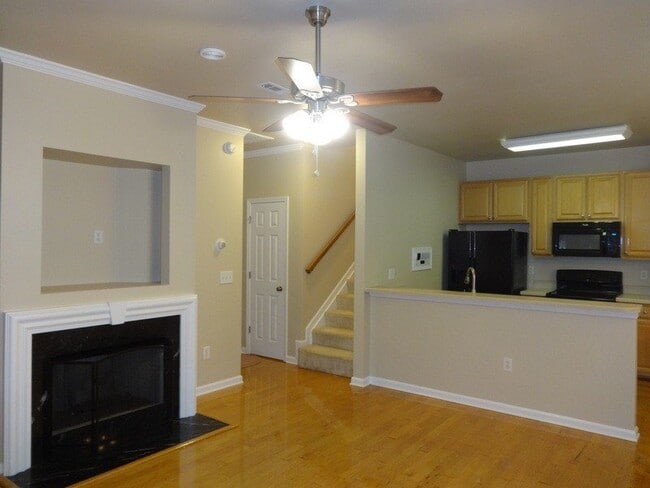 Photo - 402 Cliffview Ct Unit Thornblade Crossing