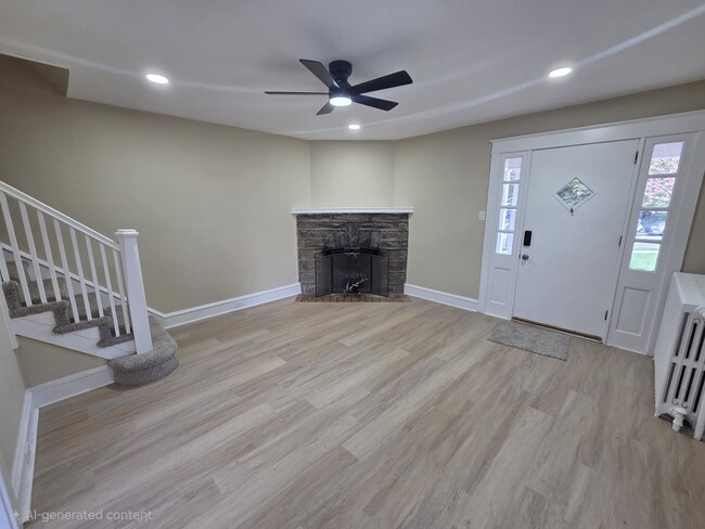 Photo - 2450 Mansfield Ave