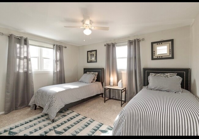 Photo - 33451 N Sears Blvd