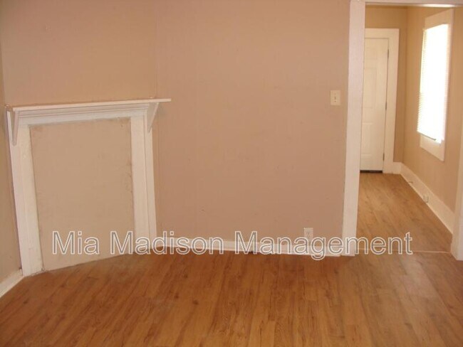 Photo - 246 Ferrill St