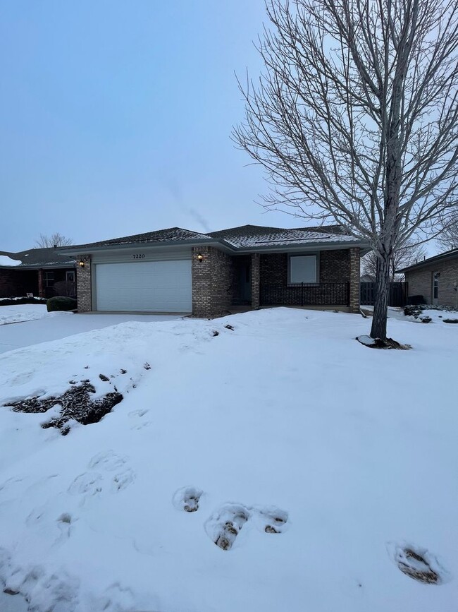 Beautiful 4 bedroom home in West Greeley a... - Beautiful 4 bedroom home in West Greeley a...