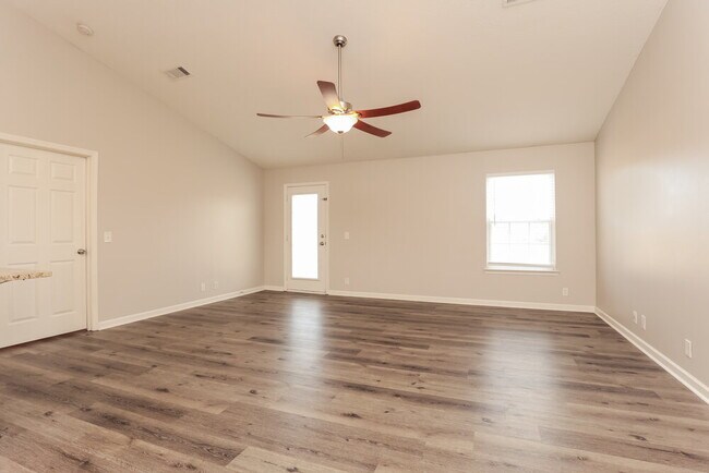 Photo - 1316 S Hampton Ct