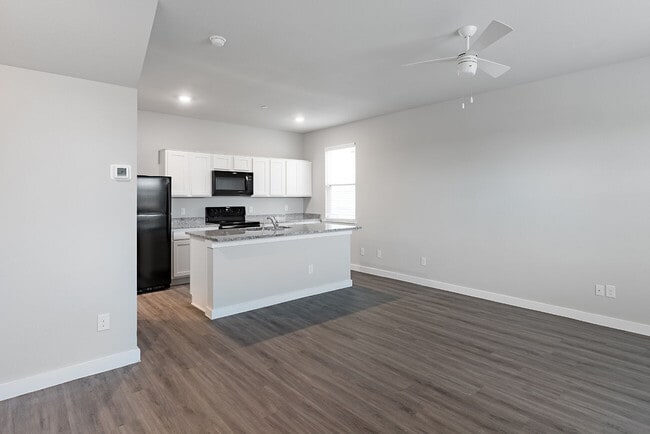 Photo - Evans Street