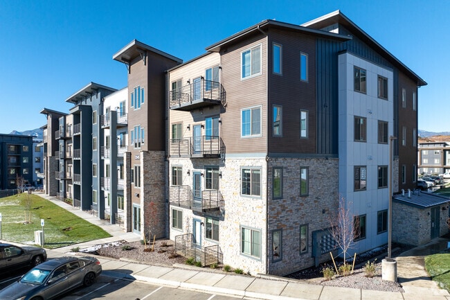 Building Photo - Preserve at Mesa Creek