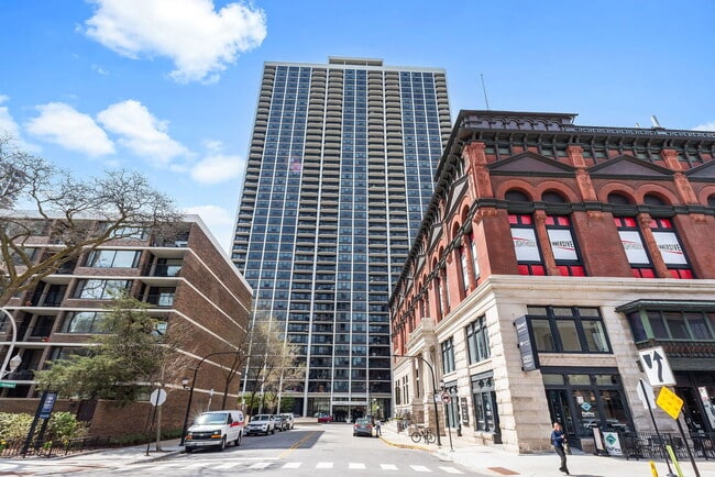 Photo - 1560 N Sandburg Ter Unit 1412