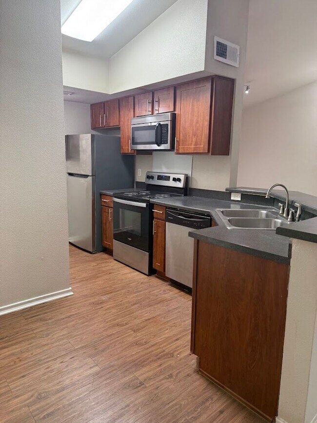 Photo - Pointe 360 - 1 Bedroom w/ private garage