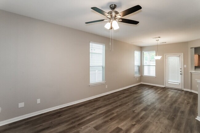 Photo - 10200 Cedar Lake Dr