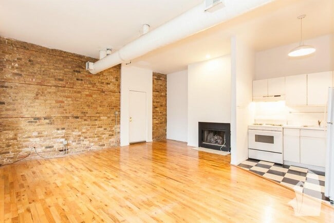 Photo - 2057 W Dickens Ave Unit 1N