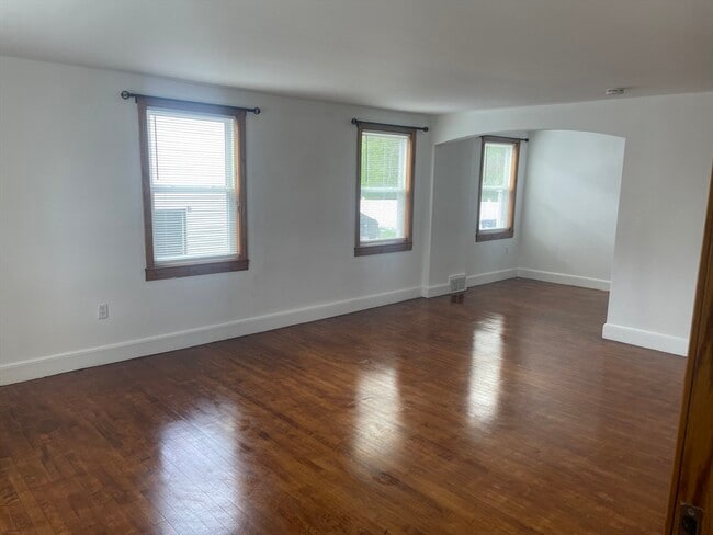 Photo - 80 Gladeside Ave Unidad 1