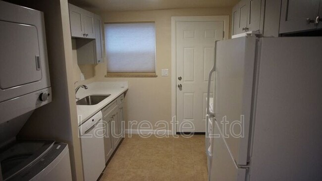 Photo - 3075 Zuni St