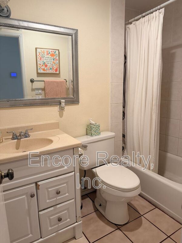 1 Orlando Ct