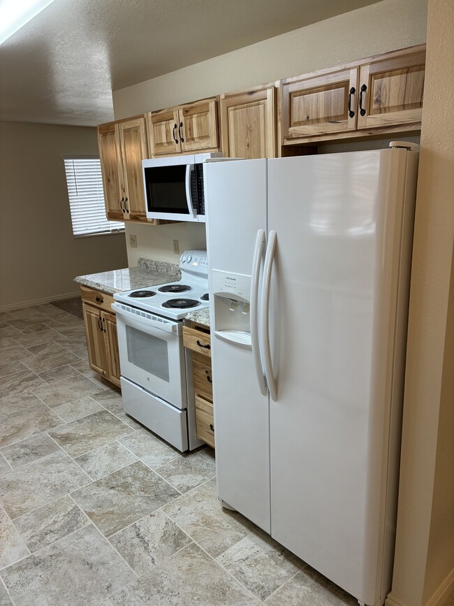 Photo - 2611 W 1400 S