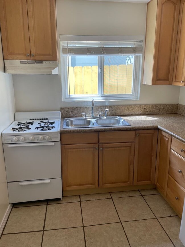 1239 Hornblend St Unit 1