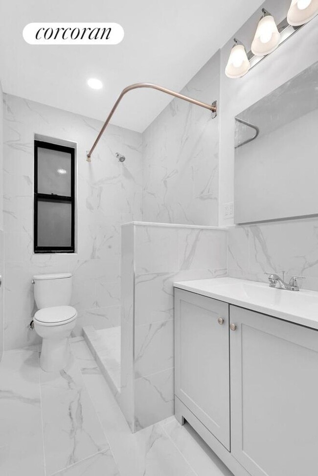 Photo - 3000 Valentine Ave