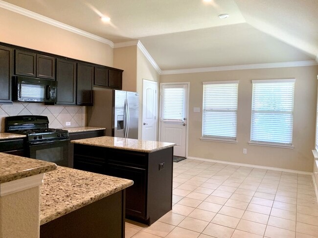 Photo - 1300 Foxglove Ln