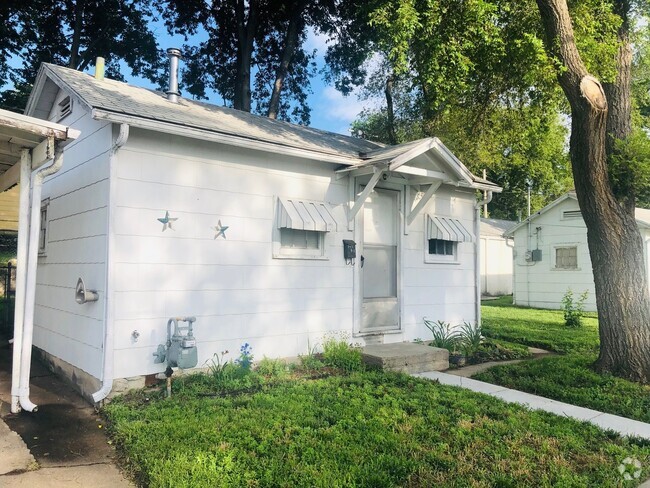 Building Photo - EFFICIENT LIVING Rental