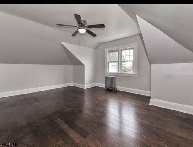 Building Photo - 409 Bacheller Ave