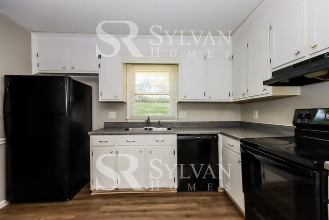 Photo - Welcome home to this stunning 3 bedroom, 2 bathroom brick home