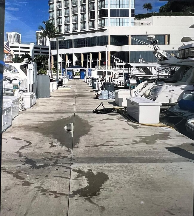 Photo - 1717 N Bayshore Dr Unit A1448