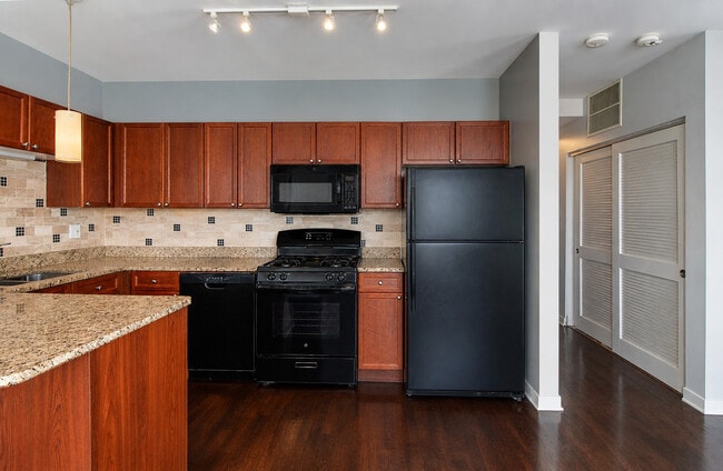 Photo - 4537 S Drexel Blvd