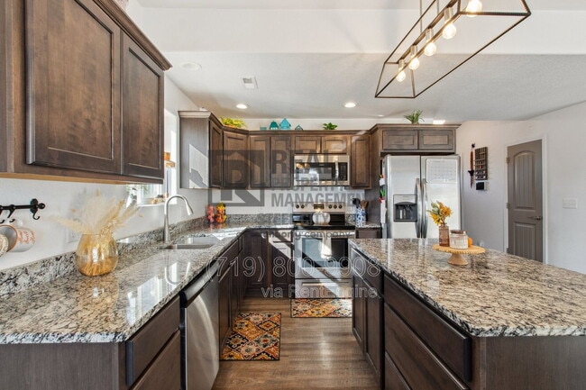Photo - 480 W Spaulding Ave N