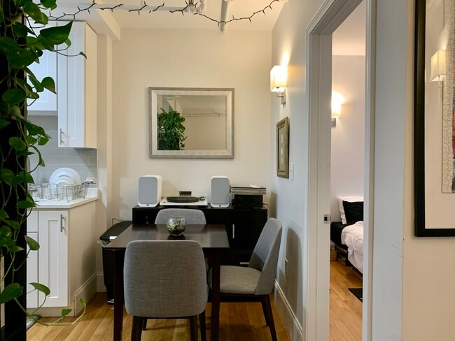 Building Photo - 307 Huntington Ave