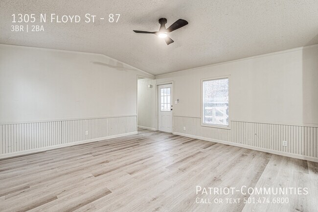 Photo - 1305 N Floyd St